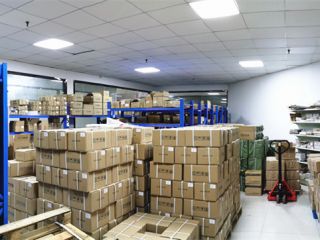 『不忘初心』服務(wù)不打烊、倉(cāng)庫(kù)不斷貨、群鷹繼電器不漲價(jià)